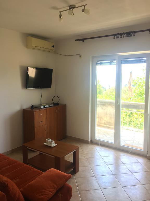 Milmaris Apartments Tivat Exteriér fotografie