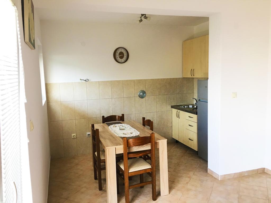 Milmaris Apartments Tivat Exteriér fotografie