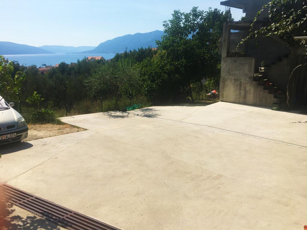 Milmaris Apartments Tivat Exteriér fotografie